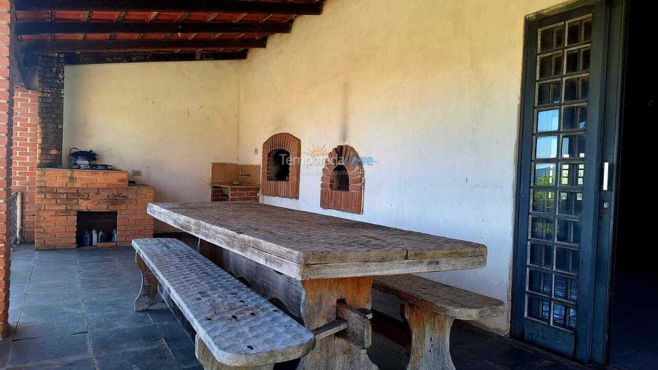 Granja para alquiler de vacaciones em Mairinque (Dona Catarina)