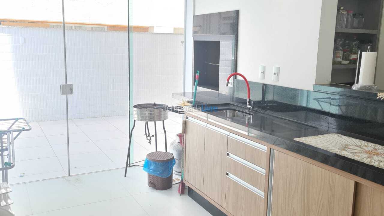 Apartment for vacation rental in Itapema (Meia Praia)