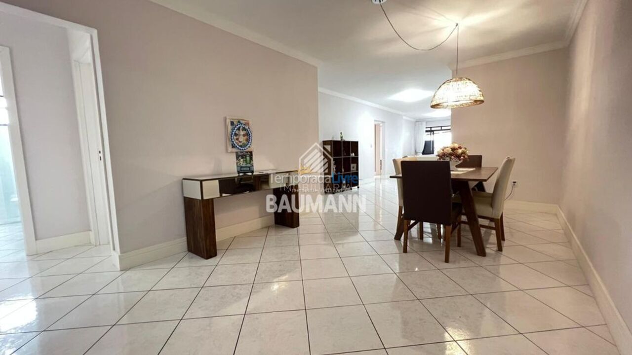 Apartment for vacation rental in Bombinhas (Praia de Bombas)