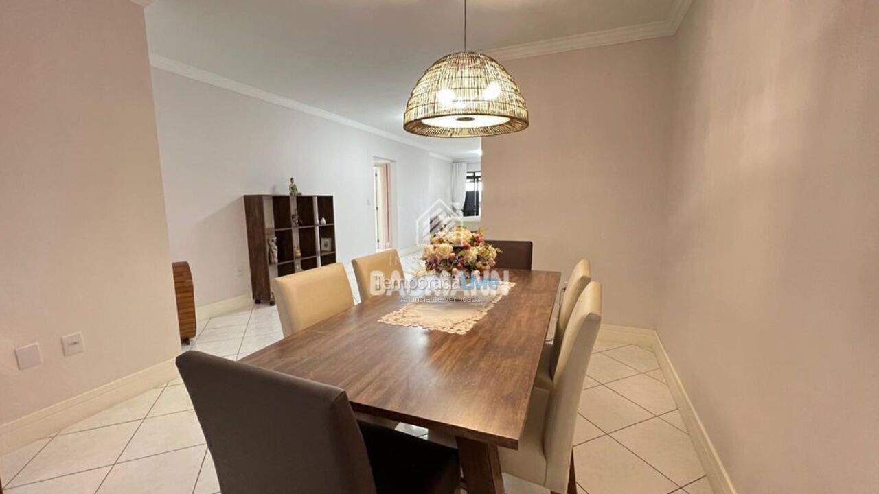 Apartment for vacation rental in Bombinhas (Praia de Bombas)