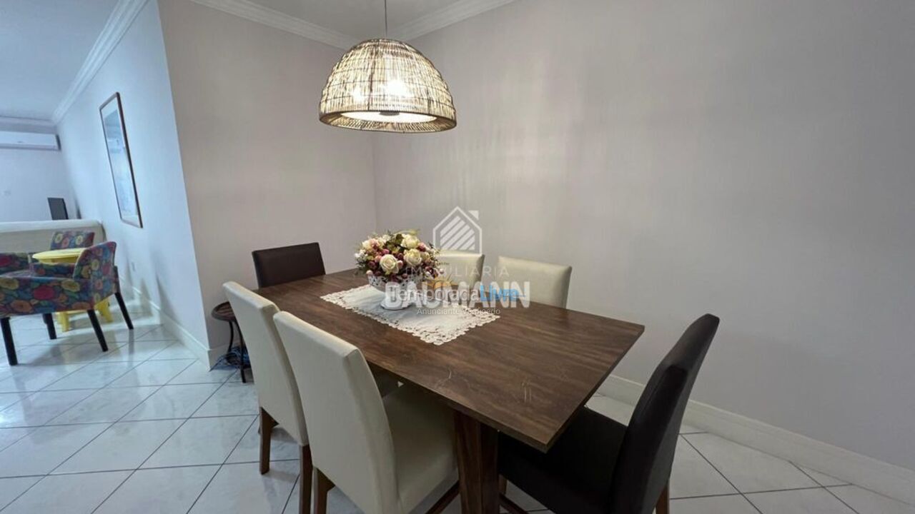 Apartment for vacation rental in Bombinhas (Praia de Bombas)