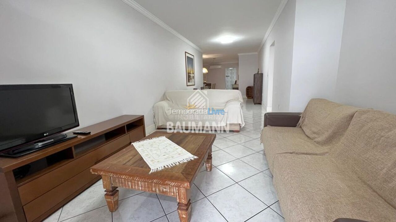 Apartment for vacation rental in Bombinhas (Praia de Bombas)