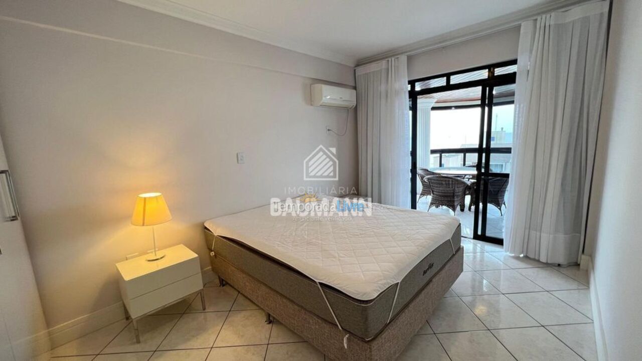 Apartment for vacation rental in Bombinhas (Praia de Bombas)