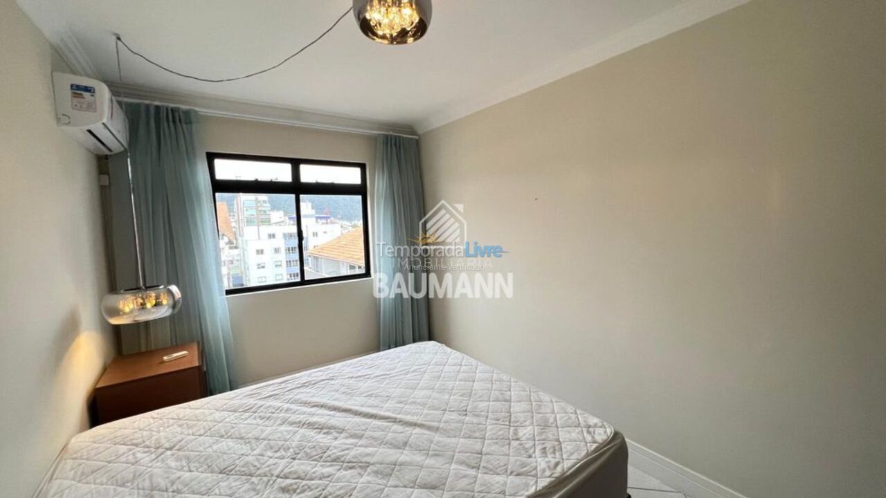 Apartment for vacation rental in Bombinhas (Praia de Bombas)