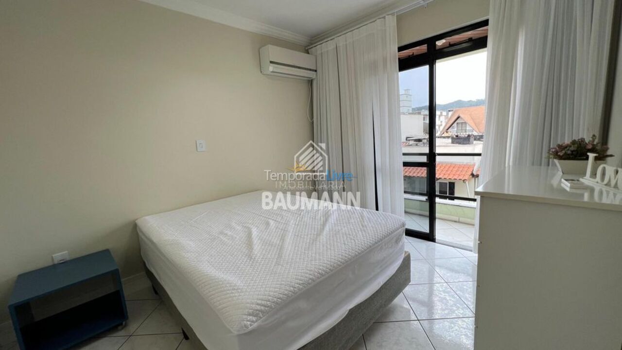 Apartment for vacation rental in Bombinhas (Praia de Bombas)