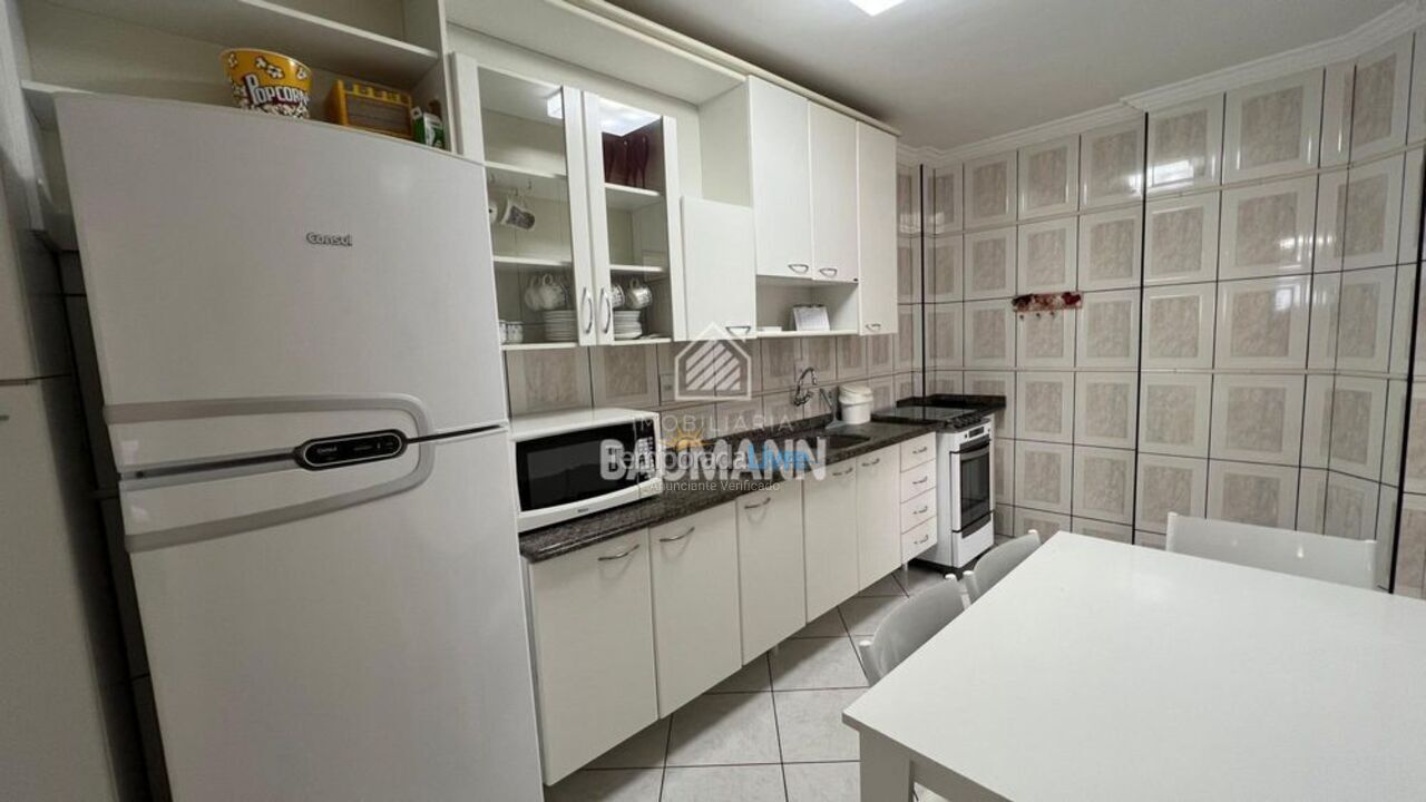 Apartment for vacation rental in Bombinhas (Praia de Bombas)