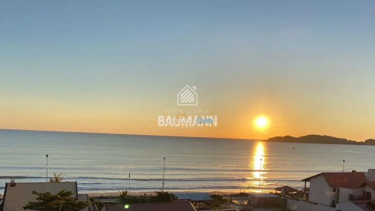 Apartment for vacation rental in Bombinhas (Praia de Bombas)