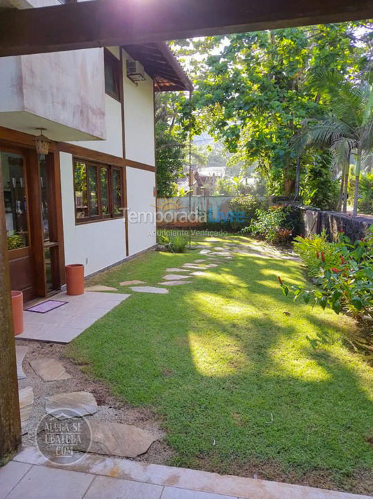 Casa para alquiler de vacaciones em Ubatuba (Praia das Toninhas)