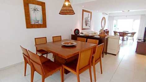 3 bedrooms, swimming pool and barbecue. 200 m from the beach sand. Juquehy.