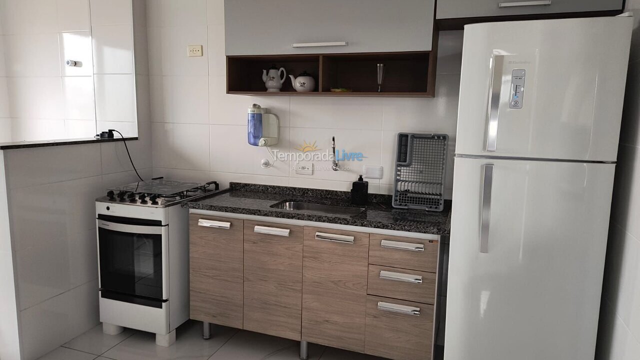 Apartamento para aluguel de temporada em Praia Grande (Vila Tupi)