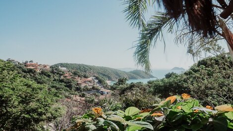 House in João Fernandes with Sea View! Private pool!