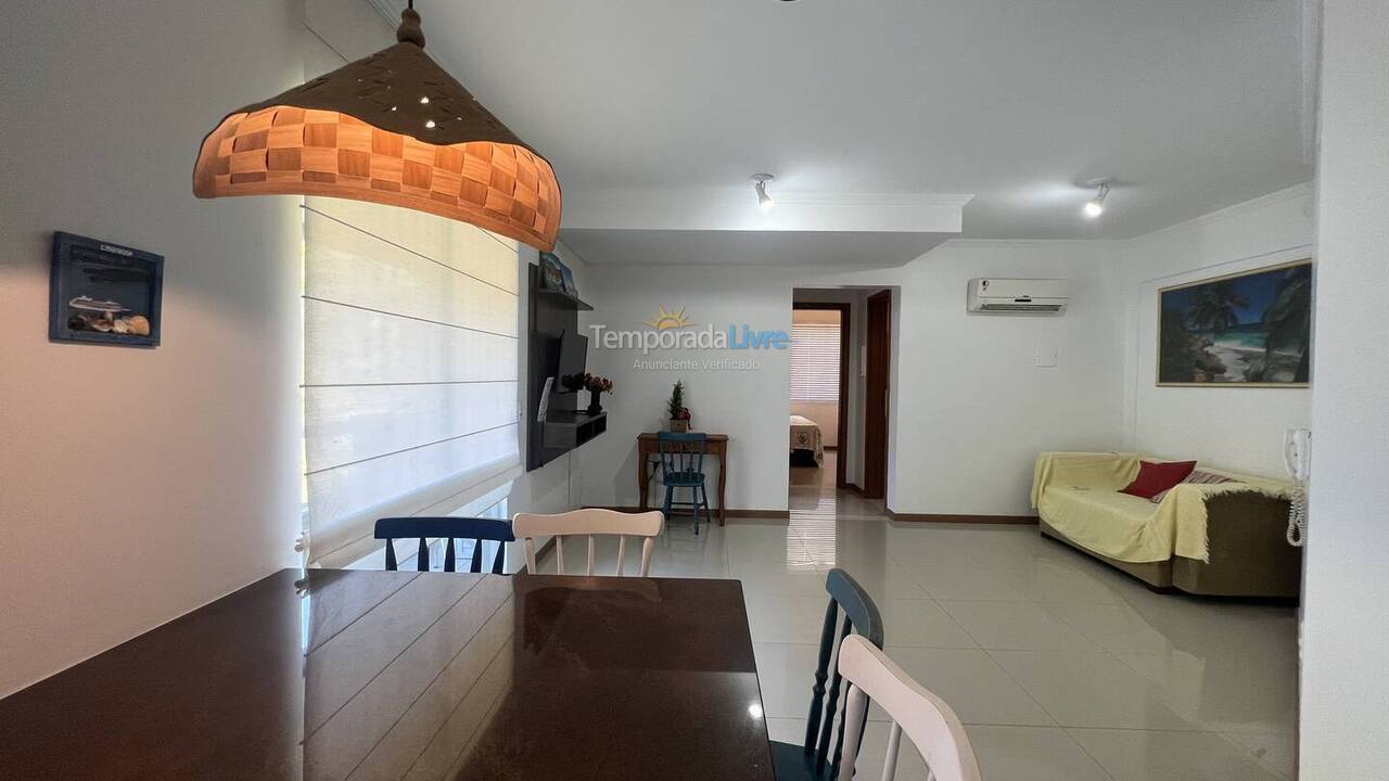 Apartment for vacation rental in Bombinhas (Praia de Bombinhas)