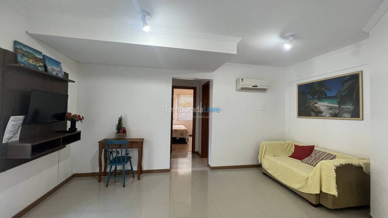 Apartment for vacation rental in Bombinhas (Praia de Bombinhas)