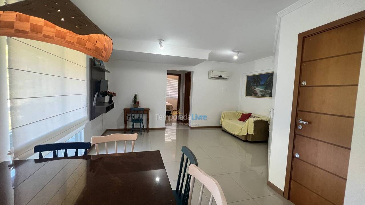 Apartment for vacation rental in Bombinhas (Praia de Bombinhas)