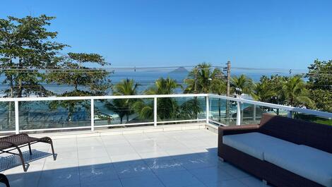 Luxurious seafront property, high standard. Enjoy paradise.