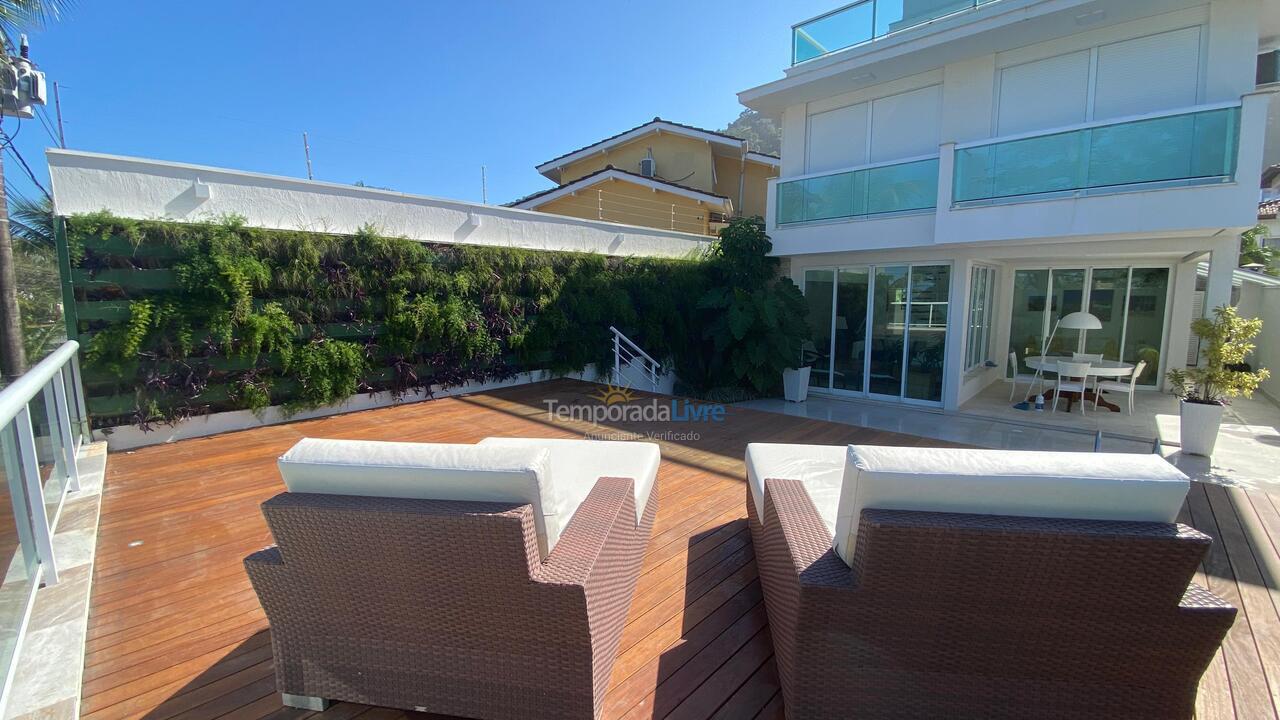 Casa para alquiler de vacaciones em São Sebastião (Juquehy)