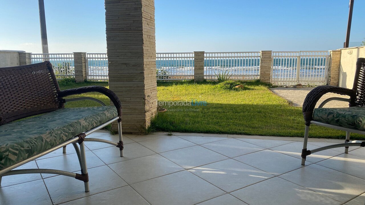 Casa para aluguel de temporada em Porto Belo (Perequê)