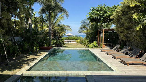 Casa frente ao Mar em Maresias - Condominio Fechado