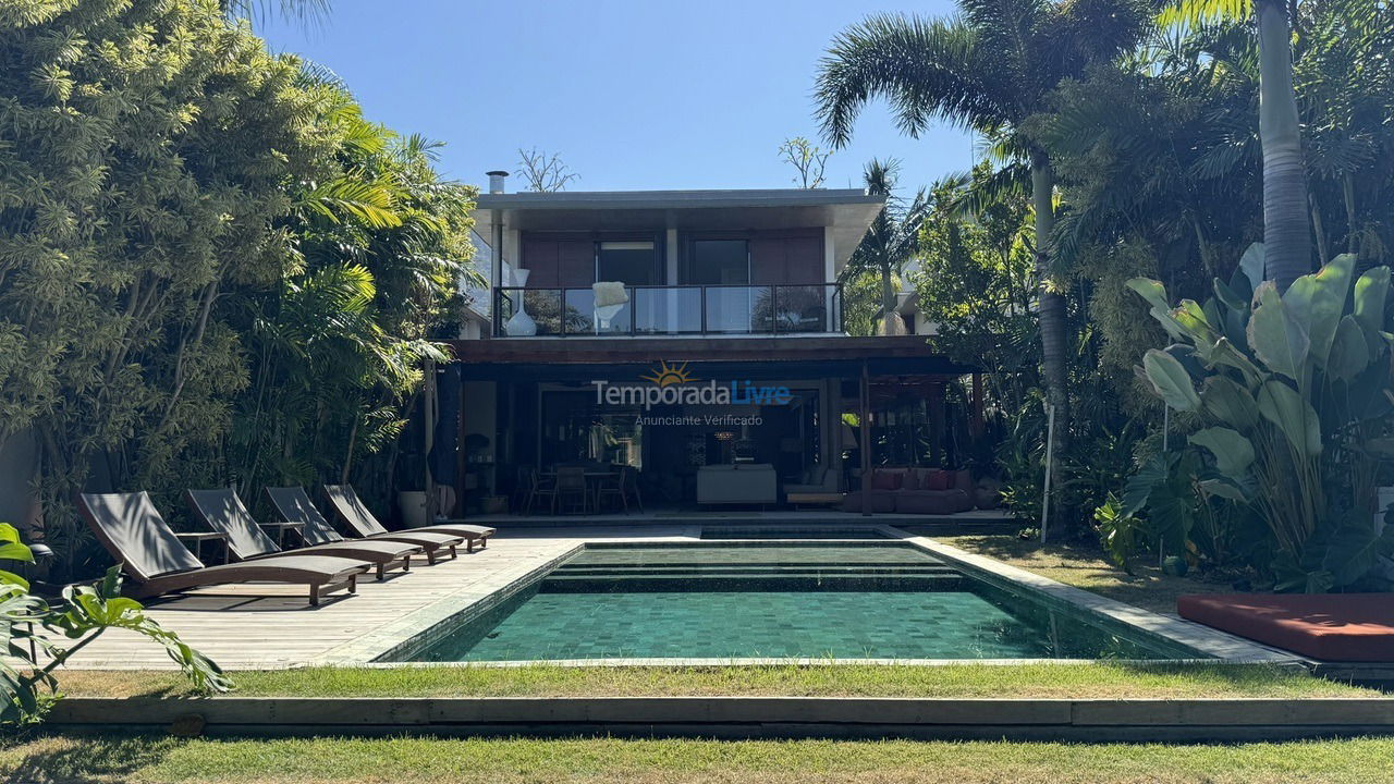 Casa para aluguel de temporada em São Sebastião (Maresias)