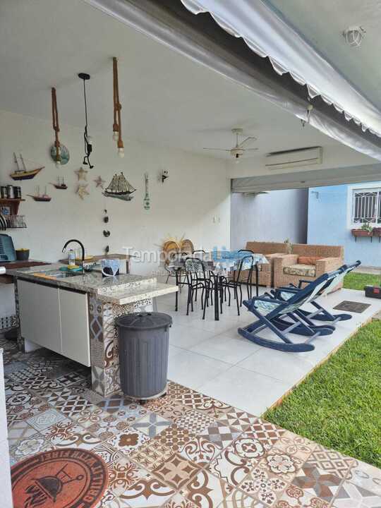 House for vacation rental in Bertioga (Praia do Indaiá)