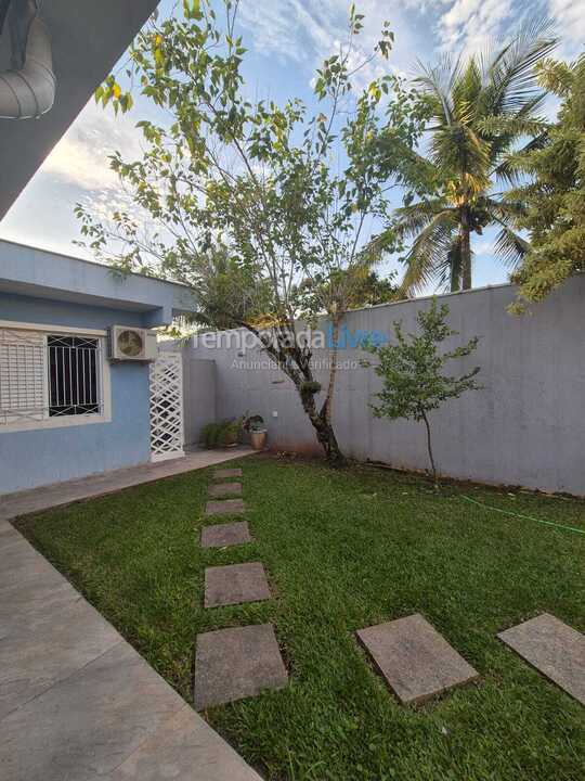 House for vacation rental in Bertioga (Praia do Indaiá)