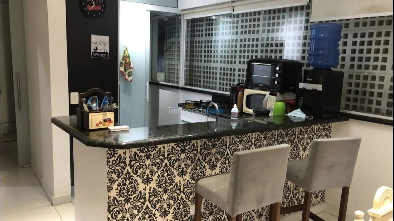 Apartamento para aluguel de temporada em Guarujá (Astúrias)