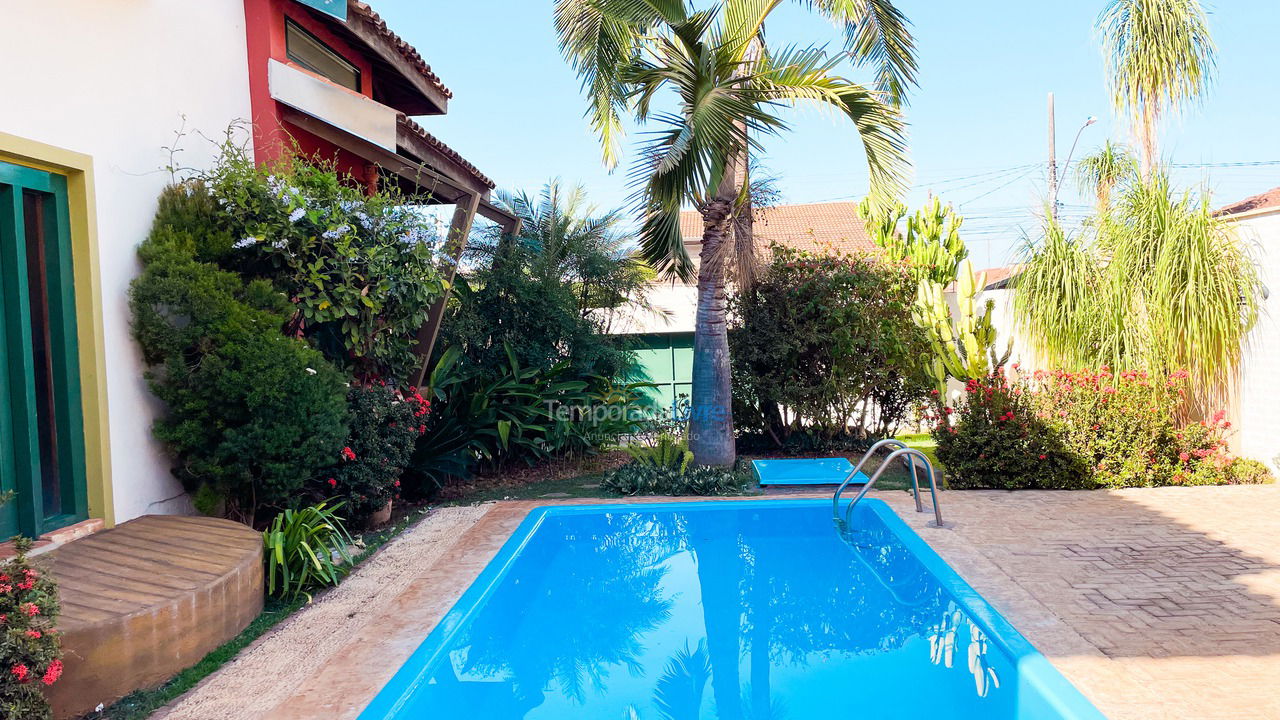 Casa para aluguel de temporada em Olímpia (Centro)