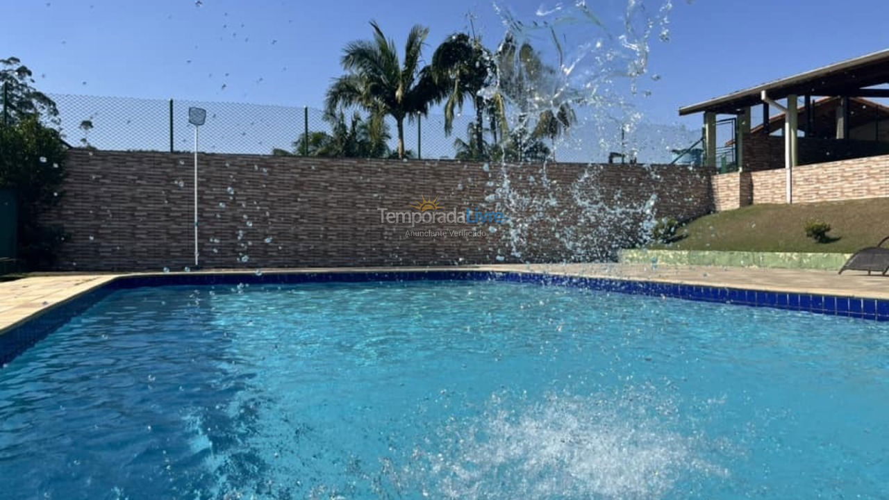 Granja para alquiler de vacaciones em Juquitiba (Jardim das Palmeiras)