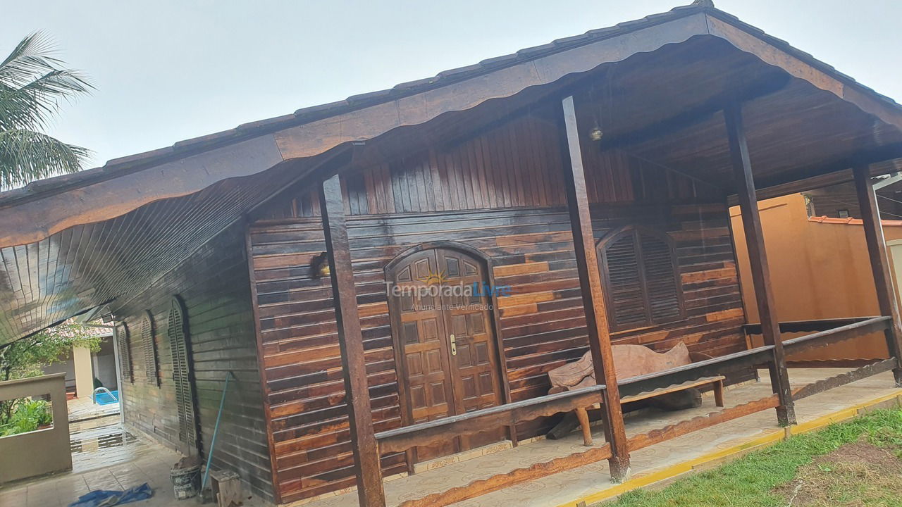 Casa para aluguel de temporada em Bertioga (Condominio Morada da Praia)