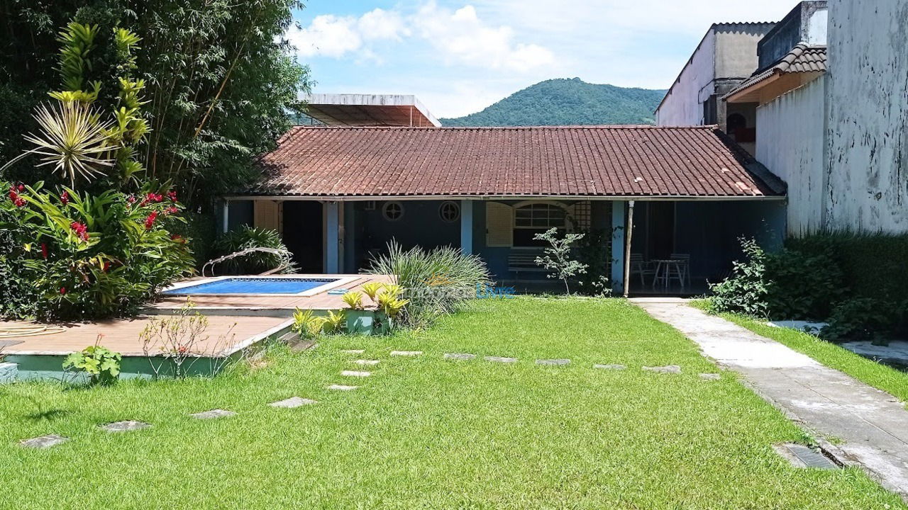 House for vacation rental in Mangaratiba (Praia do Saco)