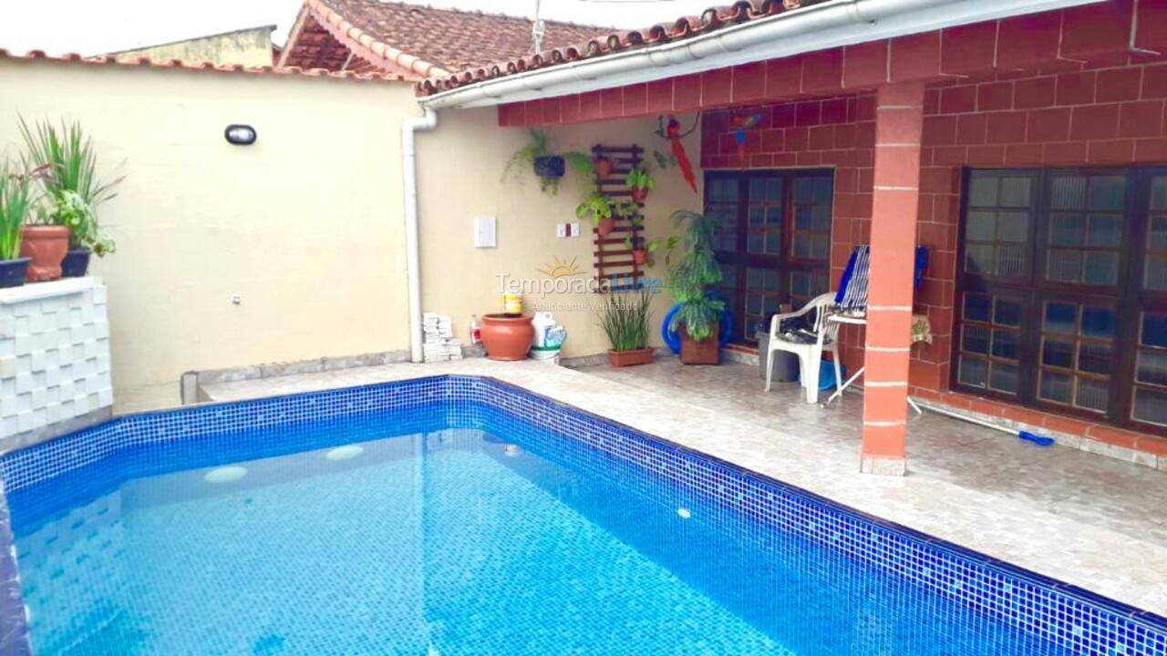 Casa para alquiler de vacaciones em Mongaguá (Balneario Itaoca)