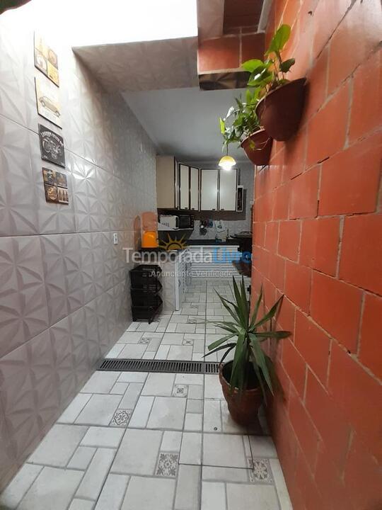 House for vacation rental in Mongaguá (Balneario Itaoca)