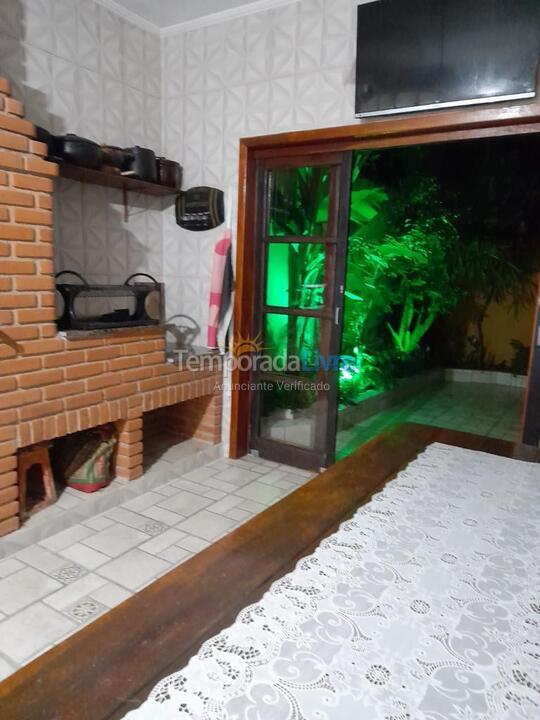 House for vacation rental in Mongaguá (Balneario Itaoca)