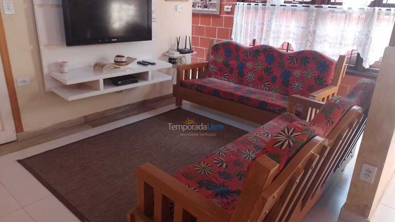 Casa para alquiler de vacaciones em Mongaguá (Balneario Itaoca)