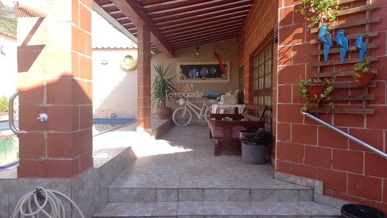 Casa para alquiler de vacaciones em Mongaguá (Balneario Itaoca)