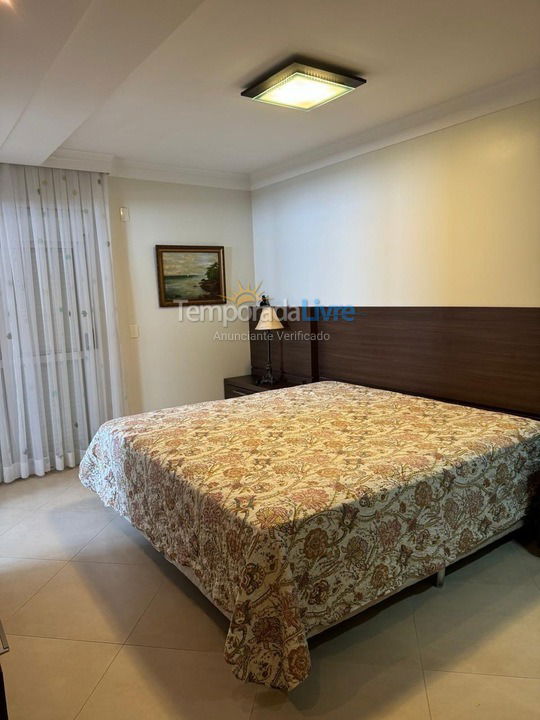 Apartamento para aluguel de temporada em Balneário Camboriú (Barra Sul)