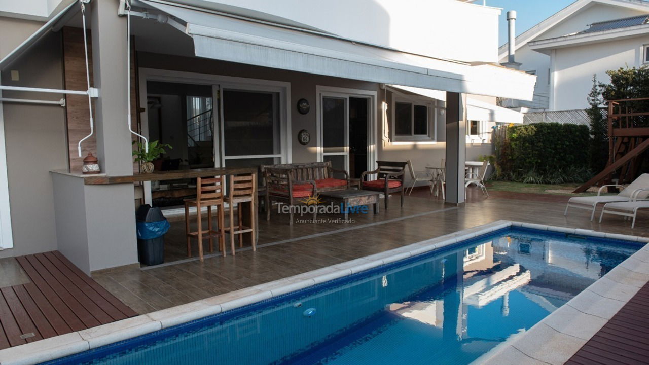 House for vacation rental in Florianopolis (Jurerê Internacional)