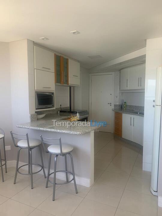 Apartamento para aluguel de temporada em Balneário Camboriú (Praia Central)