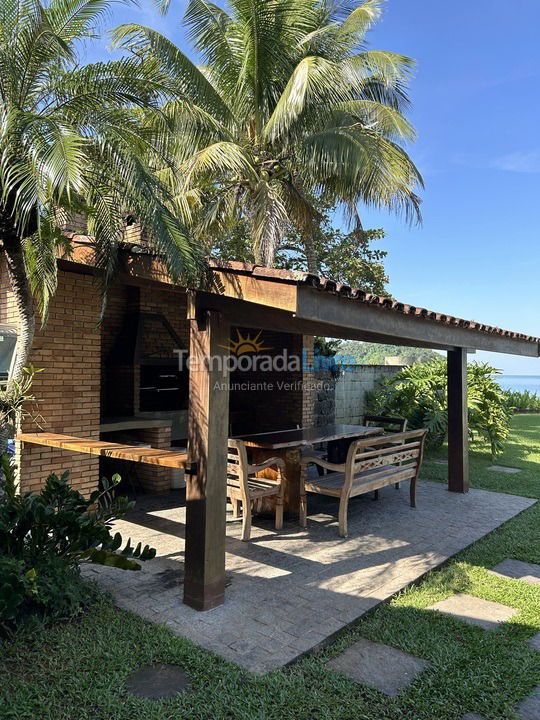 Casa para aluguel de temporada em Ubatuba (Praia do Lázaro)