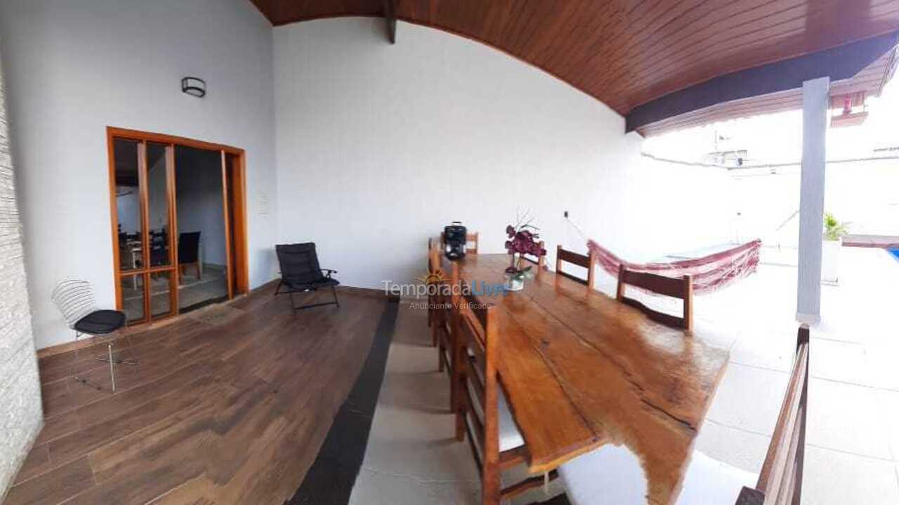 House for vacation rental in Aparecida (Jardim Paraíba)