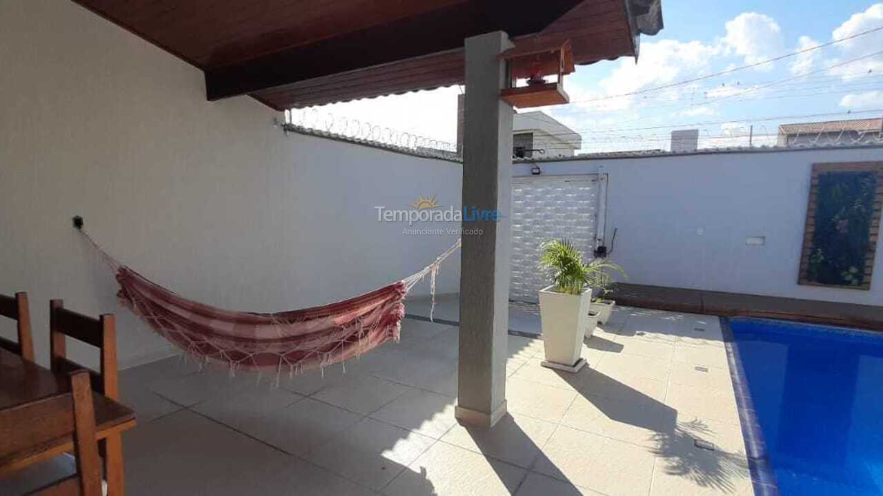 House for vacation rental in Aparecida (Jardim Paraíba)