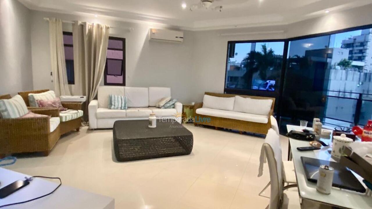 Apartamento para aluguel de temporada em Guarujá (Enseada)