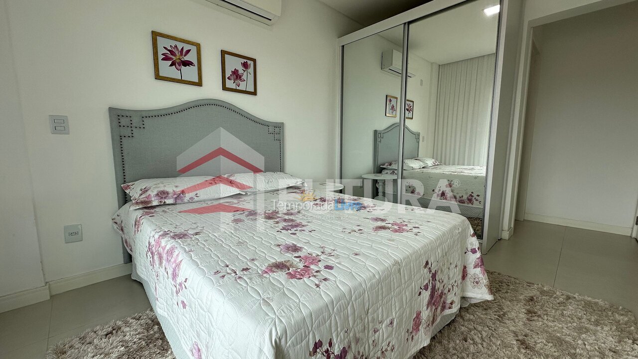 Apartment for vacation rental in Bombinhas (Praia de Bombas)