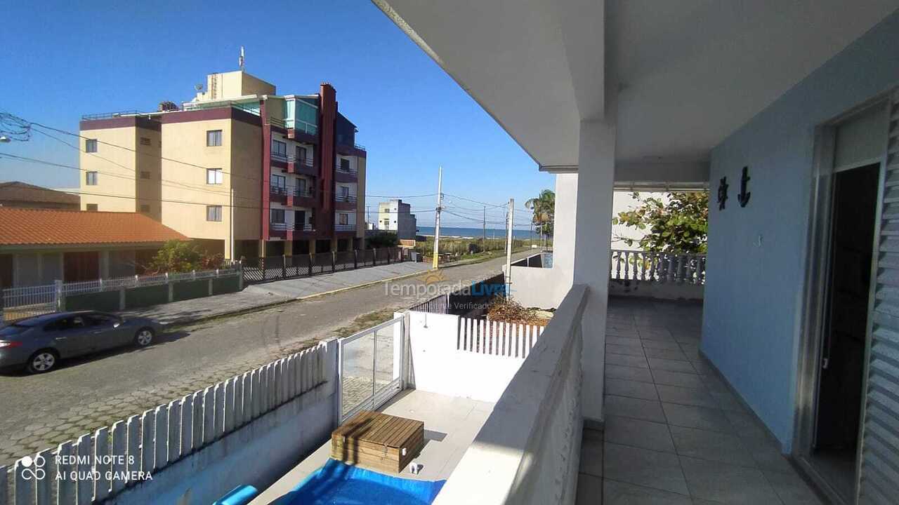 Casa para aluguel de temporada em Pontal do Paraná (Balneário Primavera)