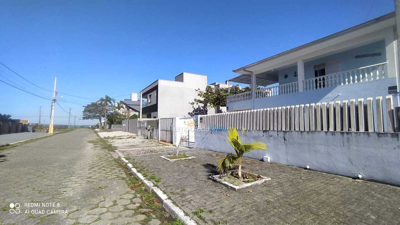 Casa para aluguel de temporada em Pontal do Paraná (Balneário Primavera)