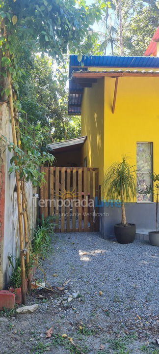 House for vacation rental in São Sebastião (Sertão do Camburi)