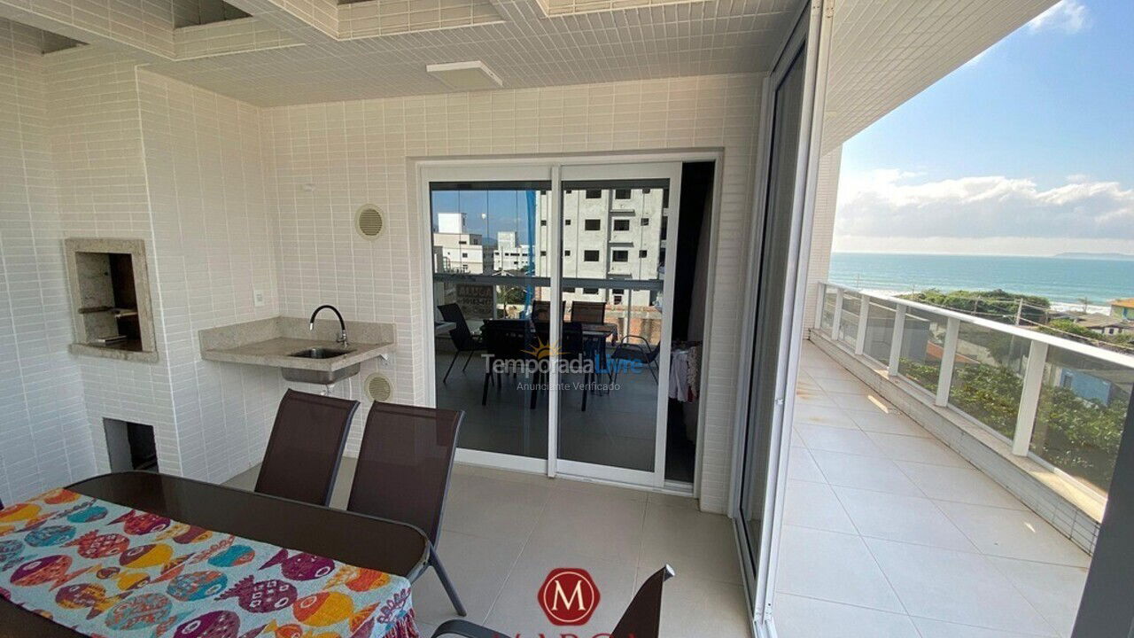 Apartamento para aluguel de temporada em Bombinhas (Praia de Canto Grande Mar de Fora)