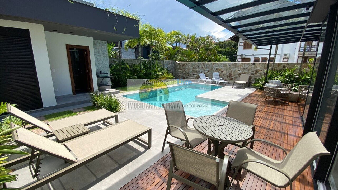 House for vacation rental in Florianopolis (Jurerê Internacional)