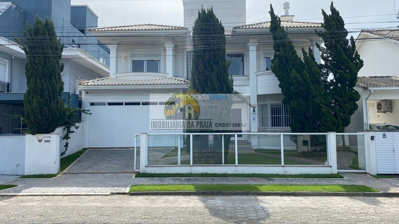 House for vacation rental in Florianopolis (Jurerê Internacional)