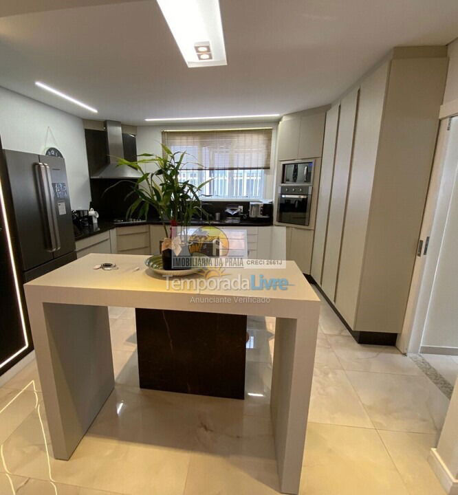 House for vacation rental in Florianopolis (Jurerê Internacional)